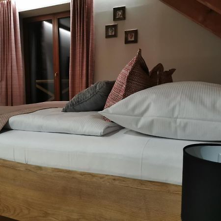 Отель Koliba Na Vrsku Bytca Экстерьер фото